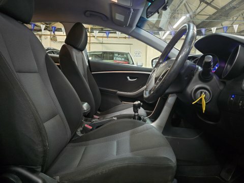 Hyundai I30 Active Crdi 109 Silver #7