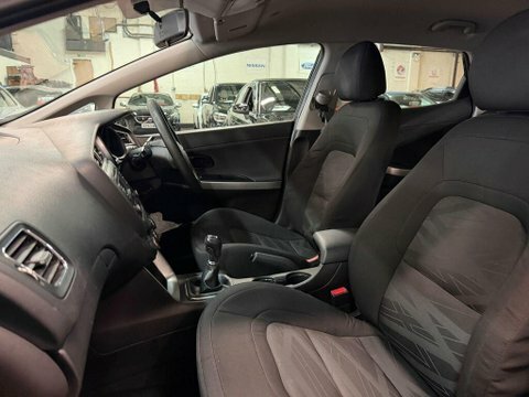 Kia Ceed 1.6L 3 Silver #28