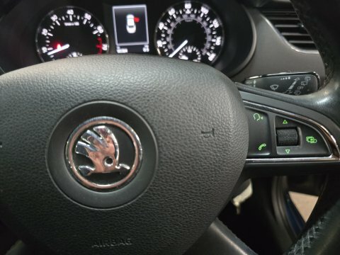 Skoda Octavia 1.6 Elegance Tdi Cr 104 Bhp Grey #24