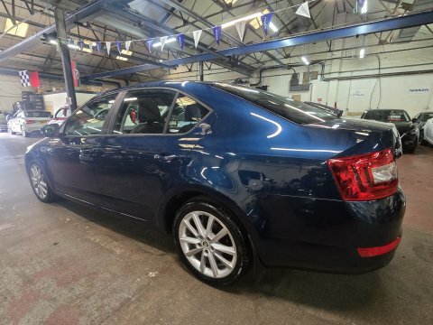 Skoda Octavia 1.6 Elegance Tdi Cr 104 Bhp Grey #4