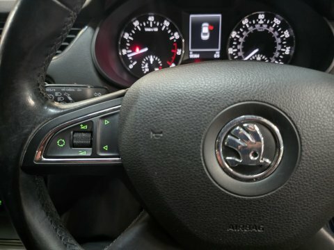 Skoda Octavia 1.6 Elegance Tdi Cr 104 Bhp Grey #25