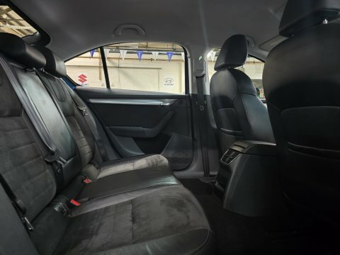 Skoda Octavia 1.6 Elegance Tdi Cr 104 Bhp Grey #12