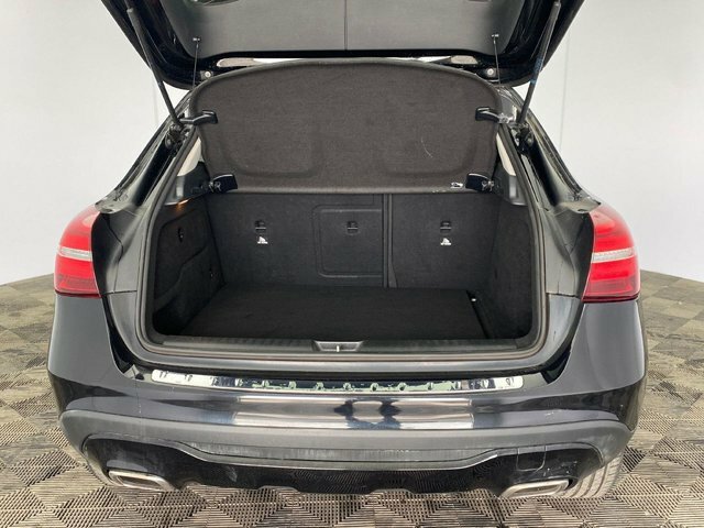 Mercedes-Benz GLA Class 2019 1.6 Gla200 Urban Edition Suv 7G-dc Black #3