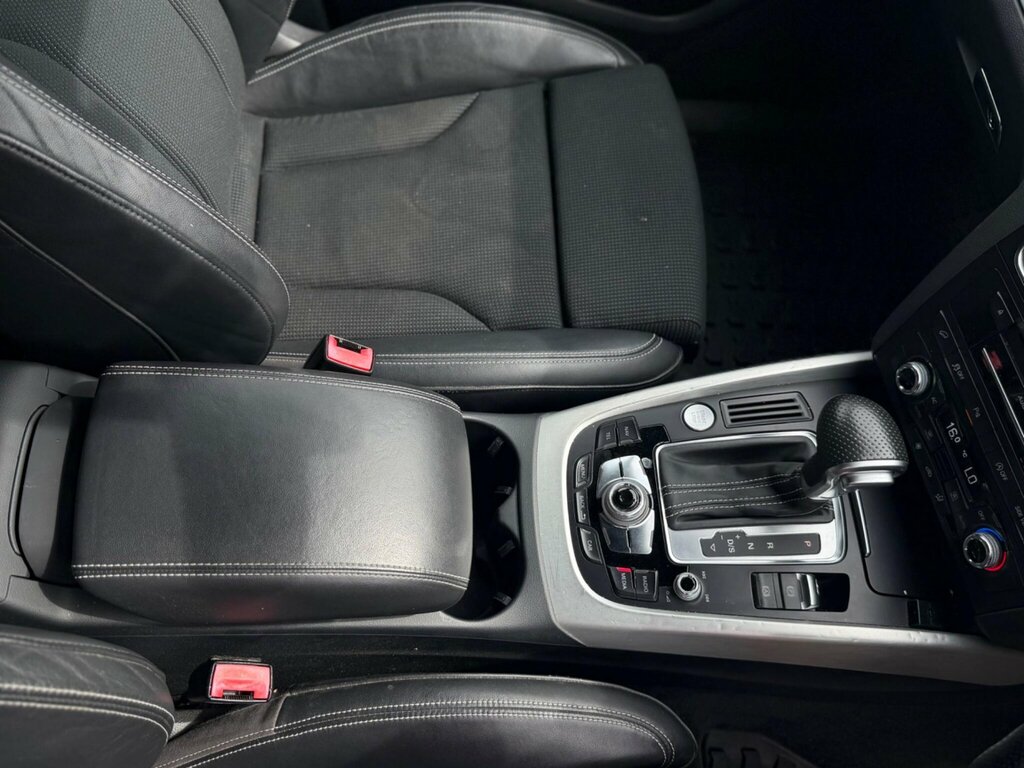 Audi Q5 Estate Grey #51