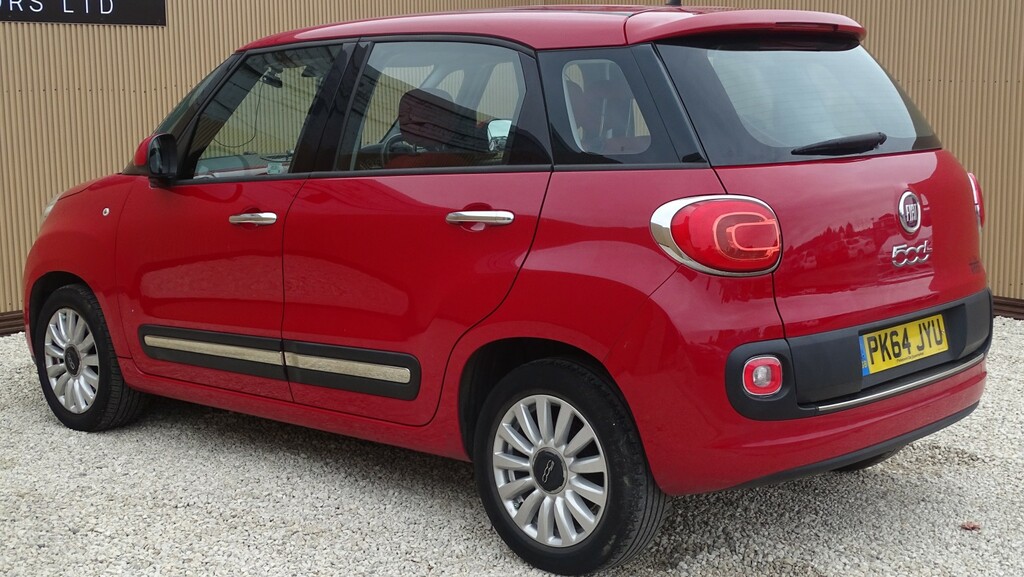 Fiat 500L White #13