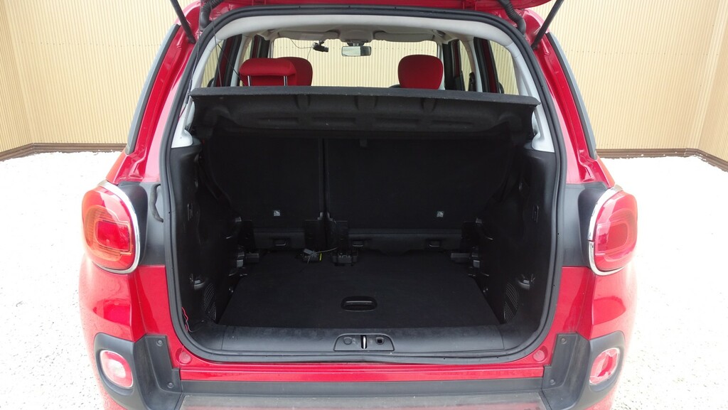 Fiat 500L White #24