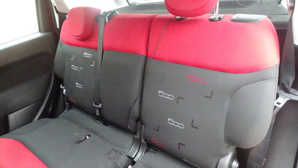 Fiat 500L White #25