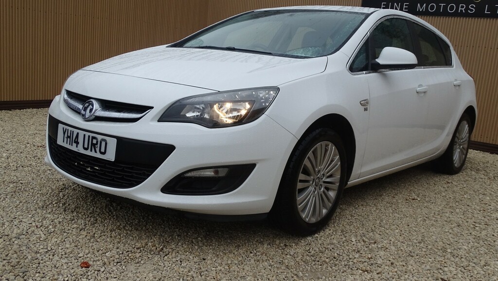 Vauxhall Astra 1.4 16V Excite White #5