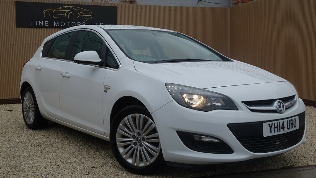 Vauxhall Astra 1.4 16V Excite White #2