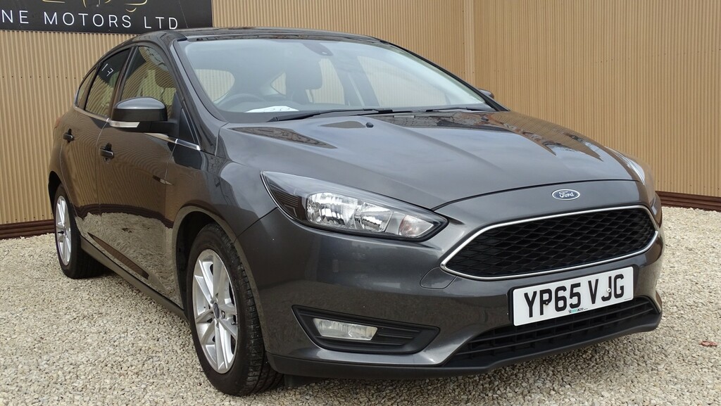 Ford Focus Hatchback 1.0 T Ecoboost Zetec 201565 YP65VJG Grey #2