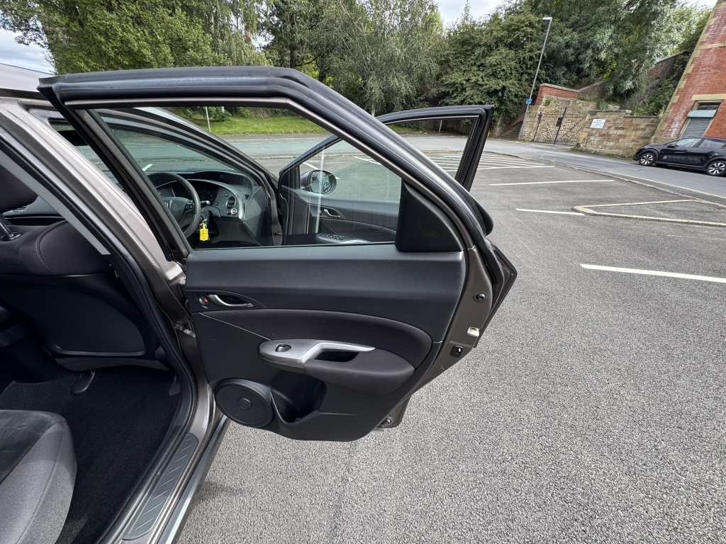 Honda Civic 2011 2.0 I-vtec Type-r Silver #39