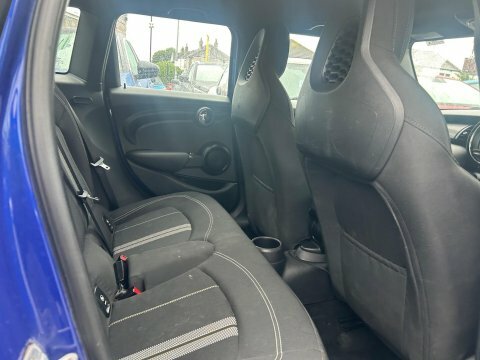Mini Hatch 2019 69 Cooper YG69HFZ Blue #3