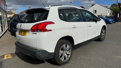 Peugeot 2008 2016 16 Pure White #5