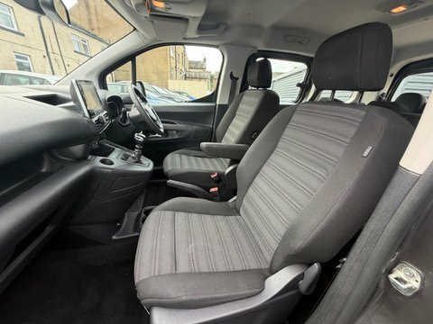 Vauxhall Combo Life 1.5L Elite Grey #8