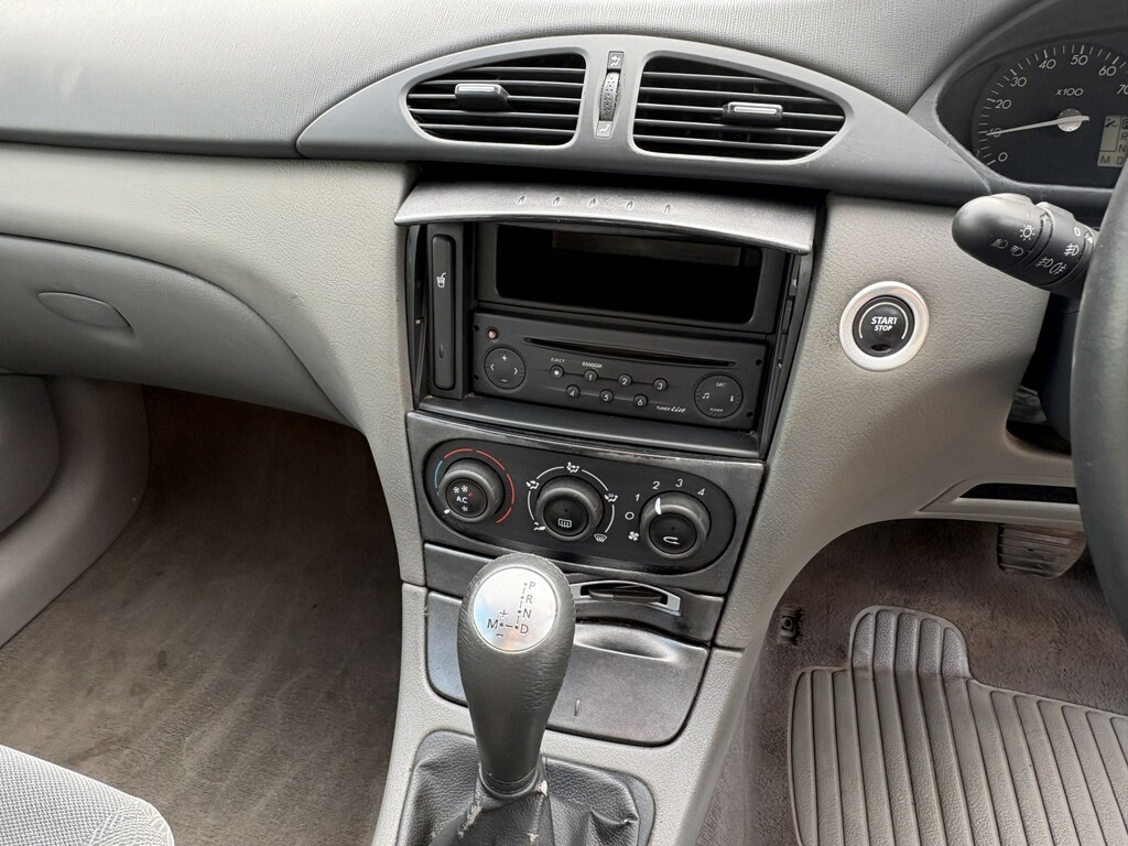 Renault Laguna 1.8 16V Privilege Grey #14