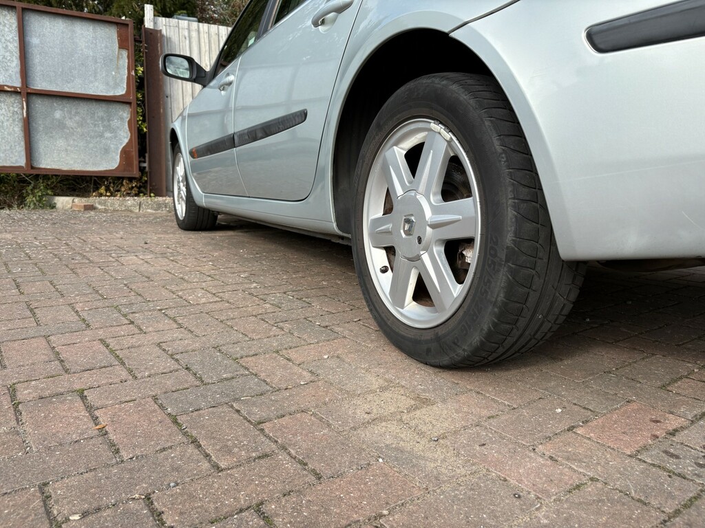 Renault Laguna 1.8 16V Privilege Grey #7