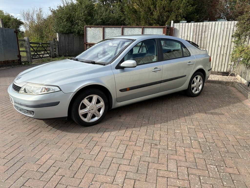 Renault Laguna 1.8 16V Privilege Grey #17