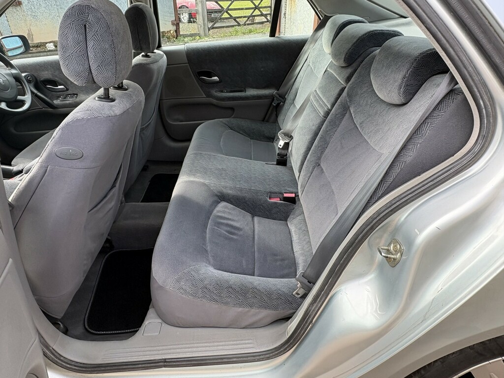 Renault Laguna 1.8 16V Privilege Grey #26