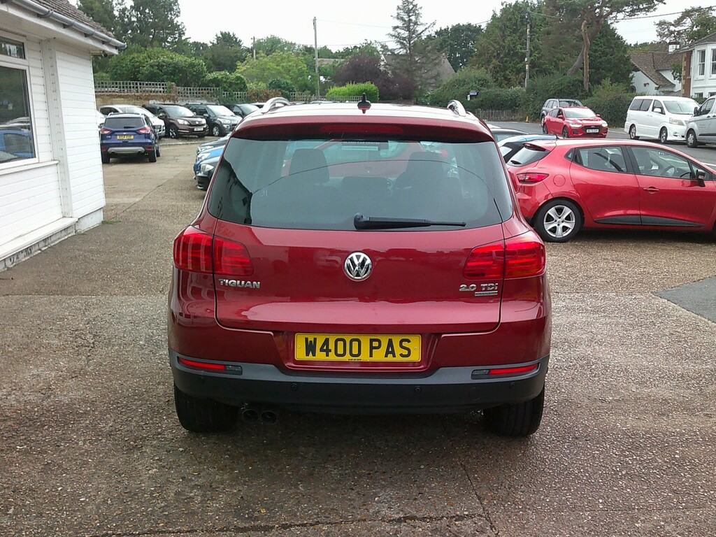 Volkswagen Tiguan 2.0 Tdi Bluemotion Tech Match Red #3