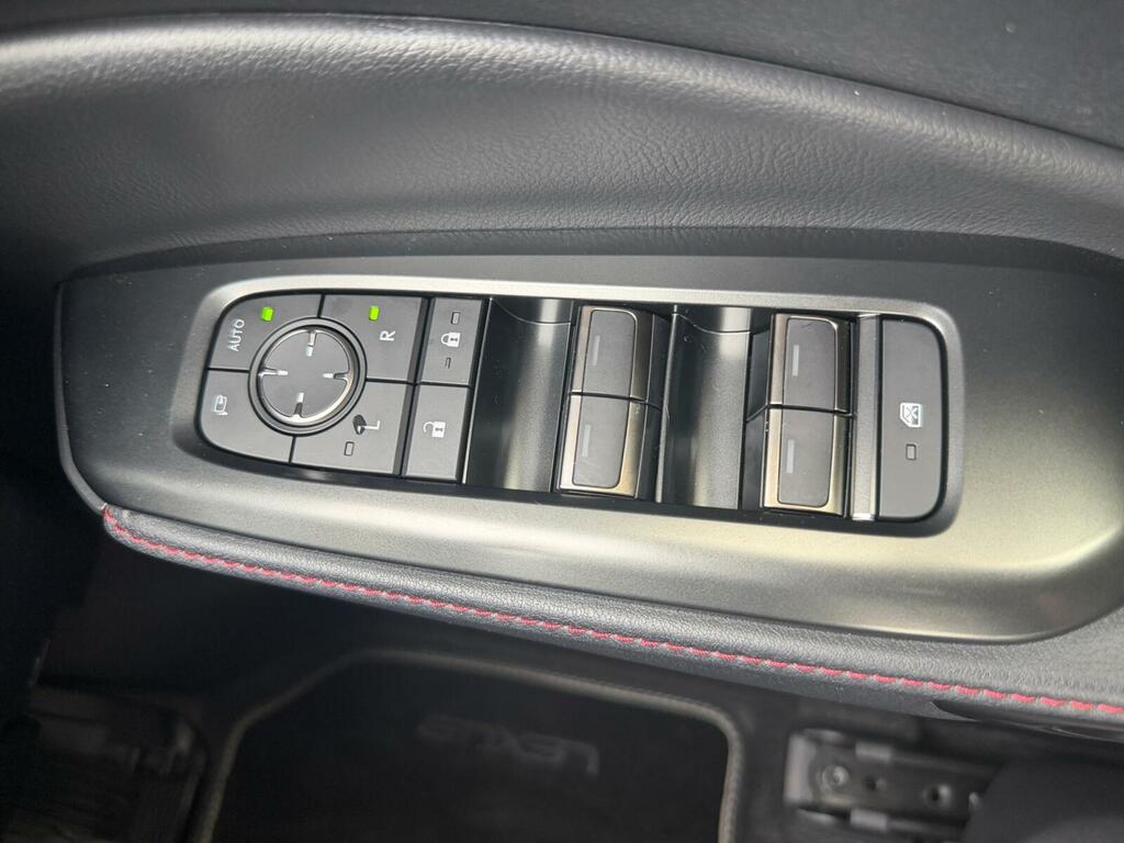 Lexus LBX 1.5 Vibrant Edition E-cvt Black #29