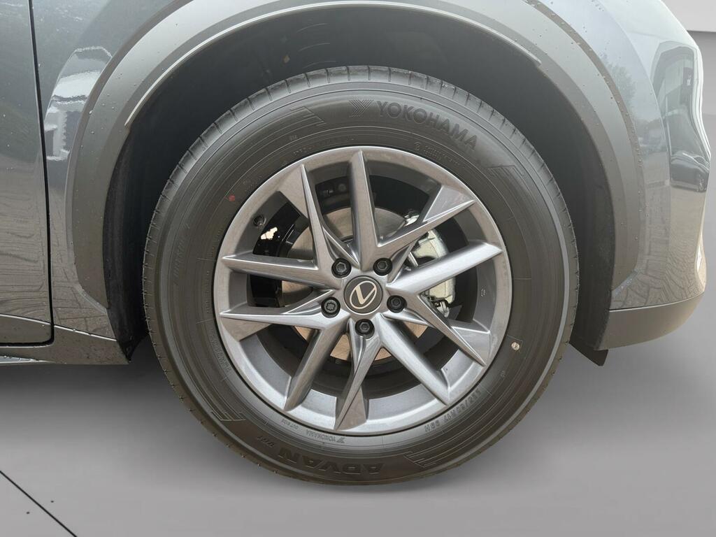 Lexus LBX 1.5 Vibrant Edition E-cvt Black #11