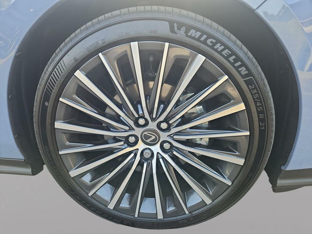Lexus ES 300H 2.5 Premium Plus Cvt Red #17