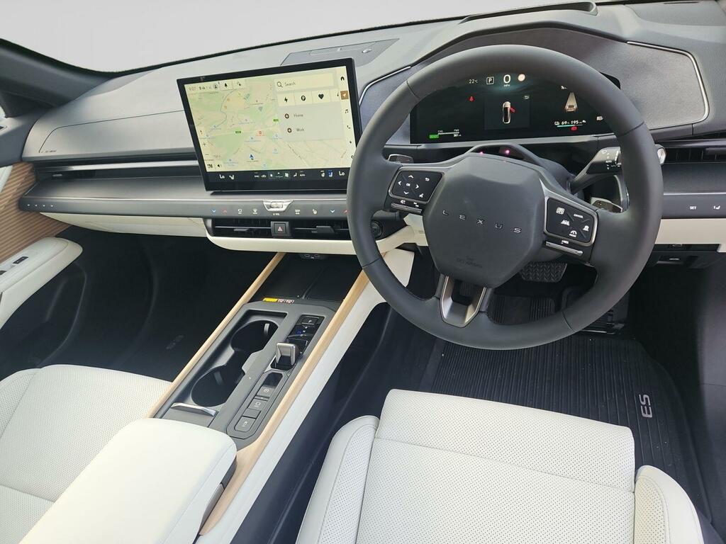 Lexus ES 300H 2.5 Premium Plus Cvt Red #23