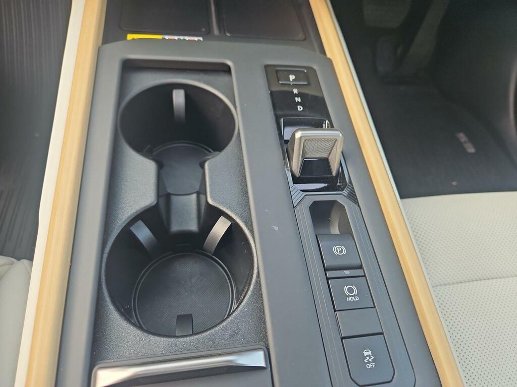 Lexus ES 300H 2.5 Premium Plus Cvt Red #9