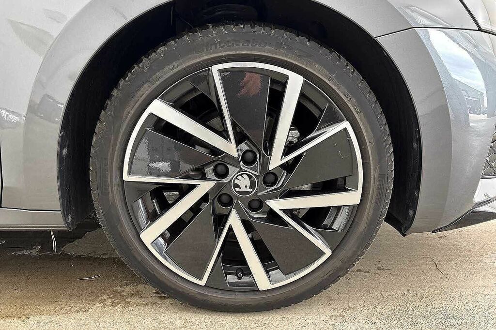 Skoda Octavia 1.5 Tsi 150 E-tec Sportline Dsg Grey #5