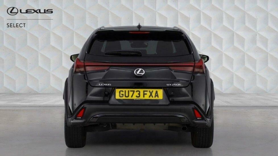 Lexus UX 250H F-sport Design Black #6