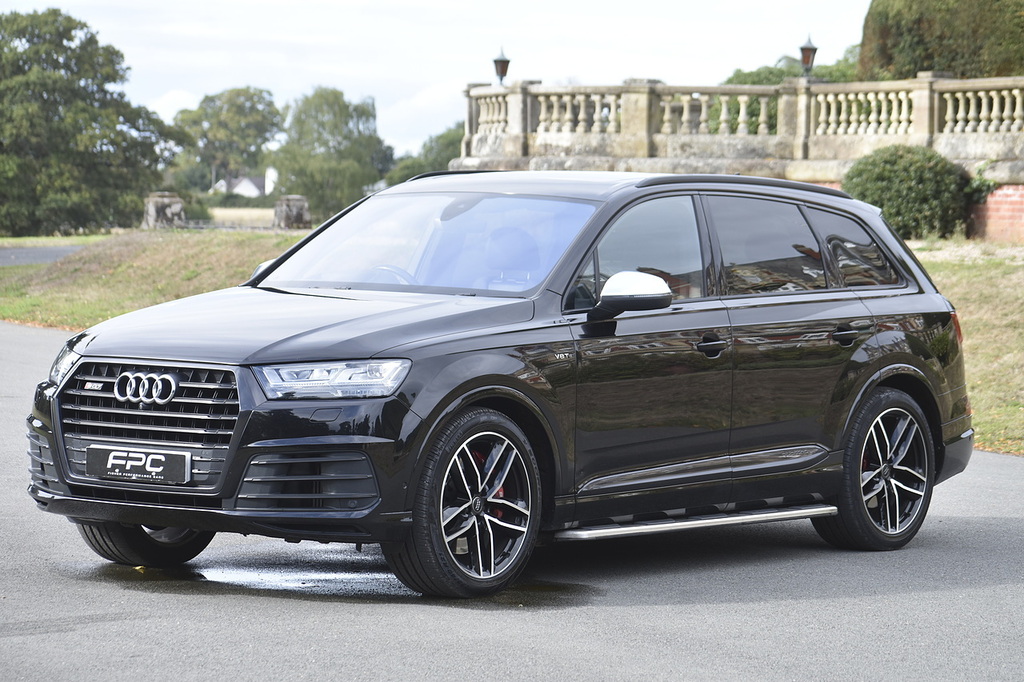 Audi SQ7 Suv Black #4