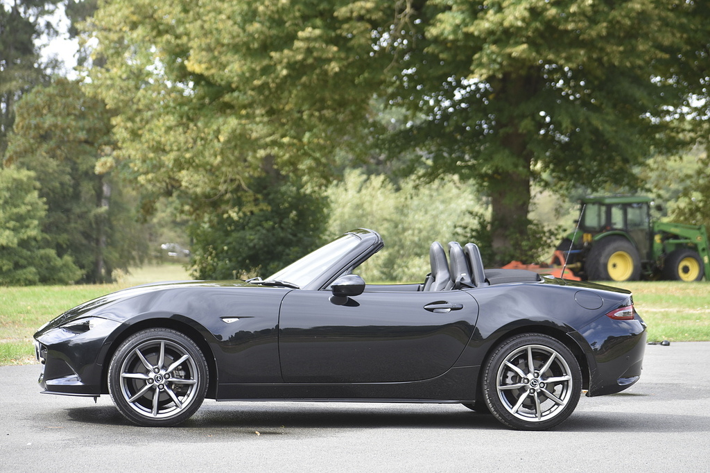 Mazda MX-5 1.5 132 Sport White #13