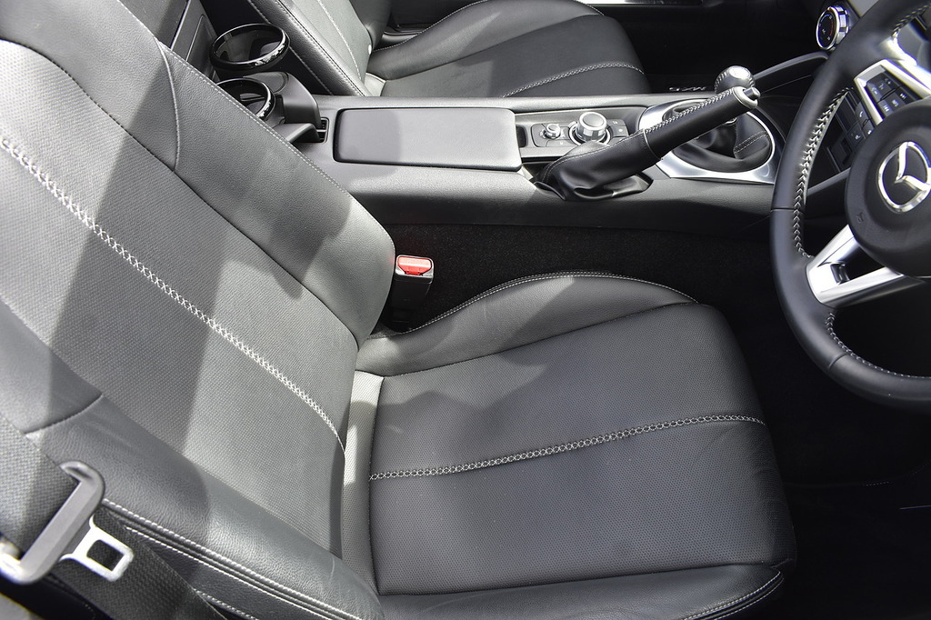 Mazda MX-5 1.5 132 Sport White #34