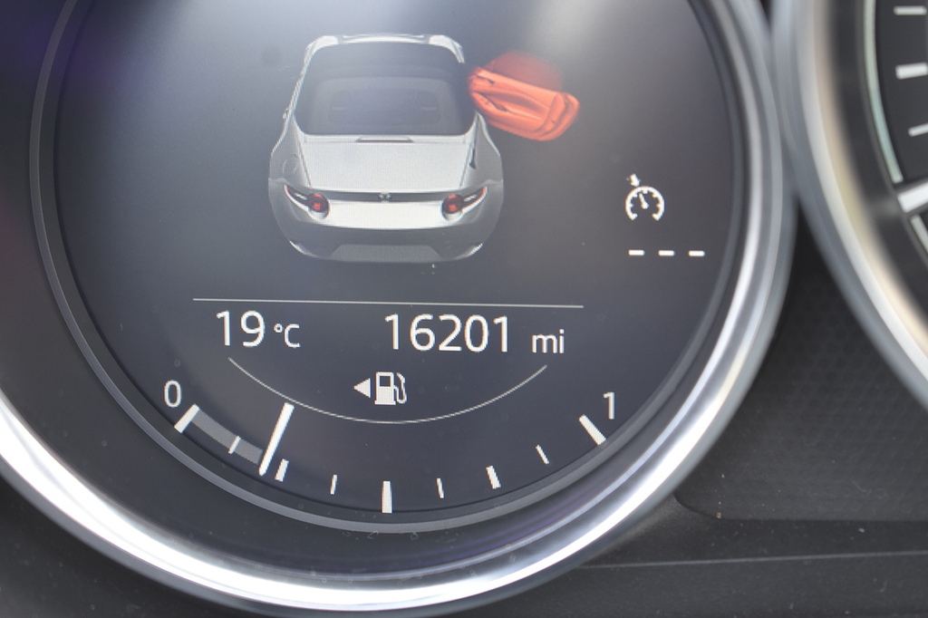 Mazda MX-5 1.5 132 Sport White #42