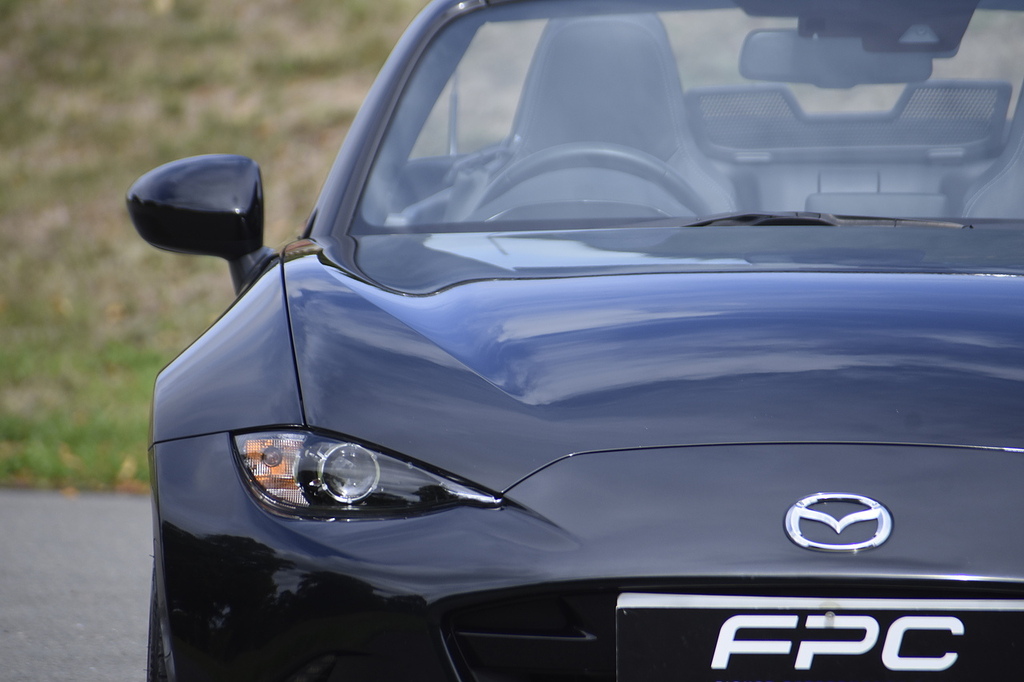 Mazda MX-5 Convertible Black #6