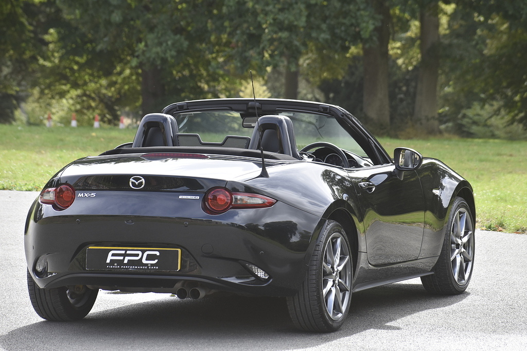 Mazda MX-5 1.5 132 Sport White #24