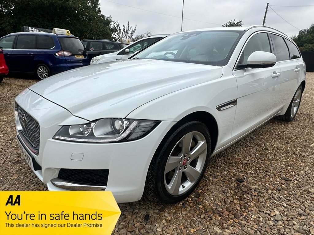 Jaguar XF 2L Portfolio White