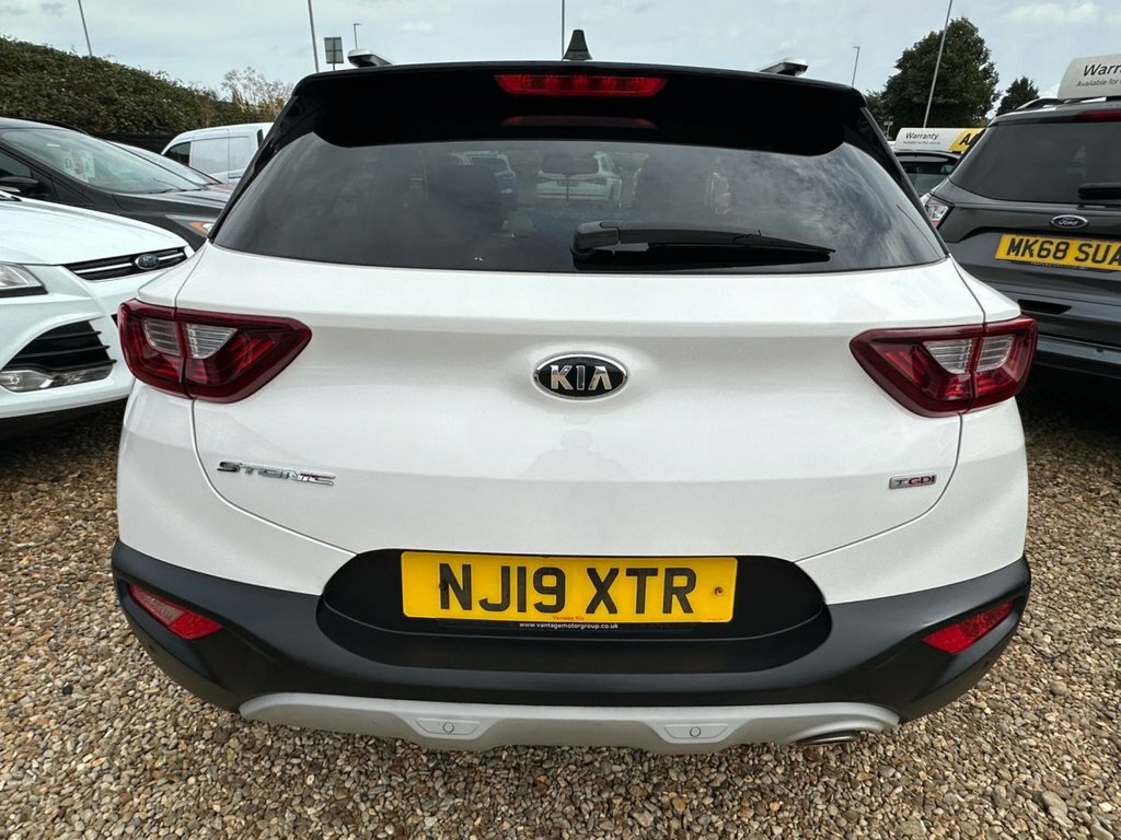 Kia Stonic 1L 4 NJ19XTR White #4