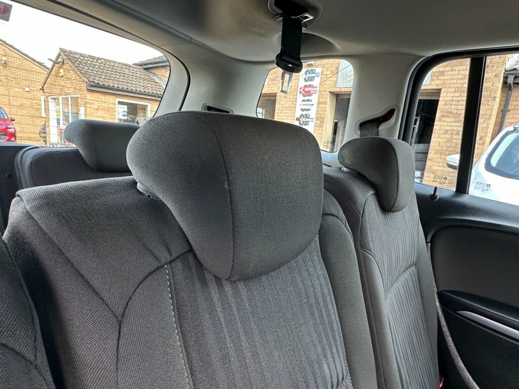 Vauxhall Zafira Tourer Mpv Black #45
