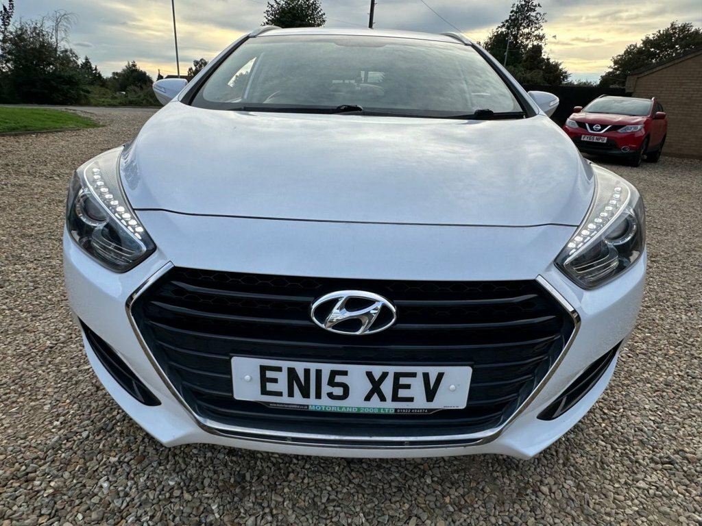 Hyundai I40 1.7L S White #3