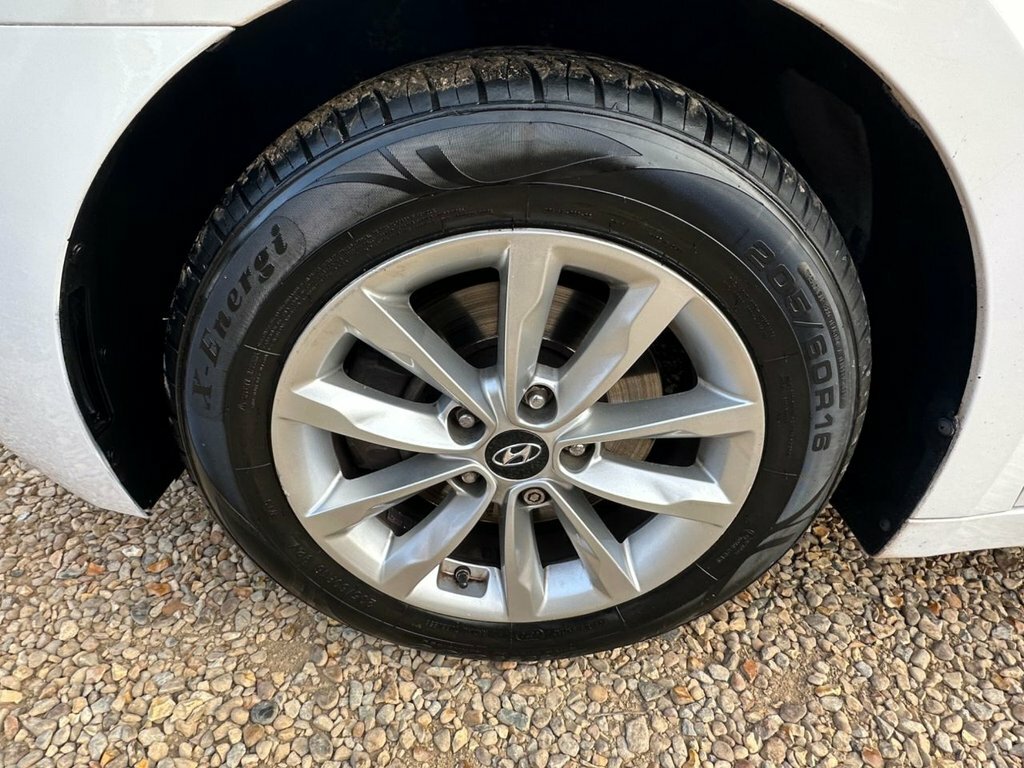 Hyundai I40 Style Silver #25