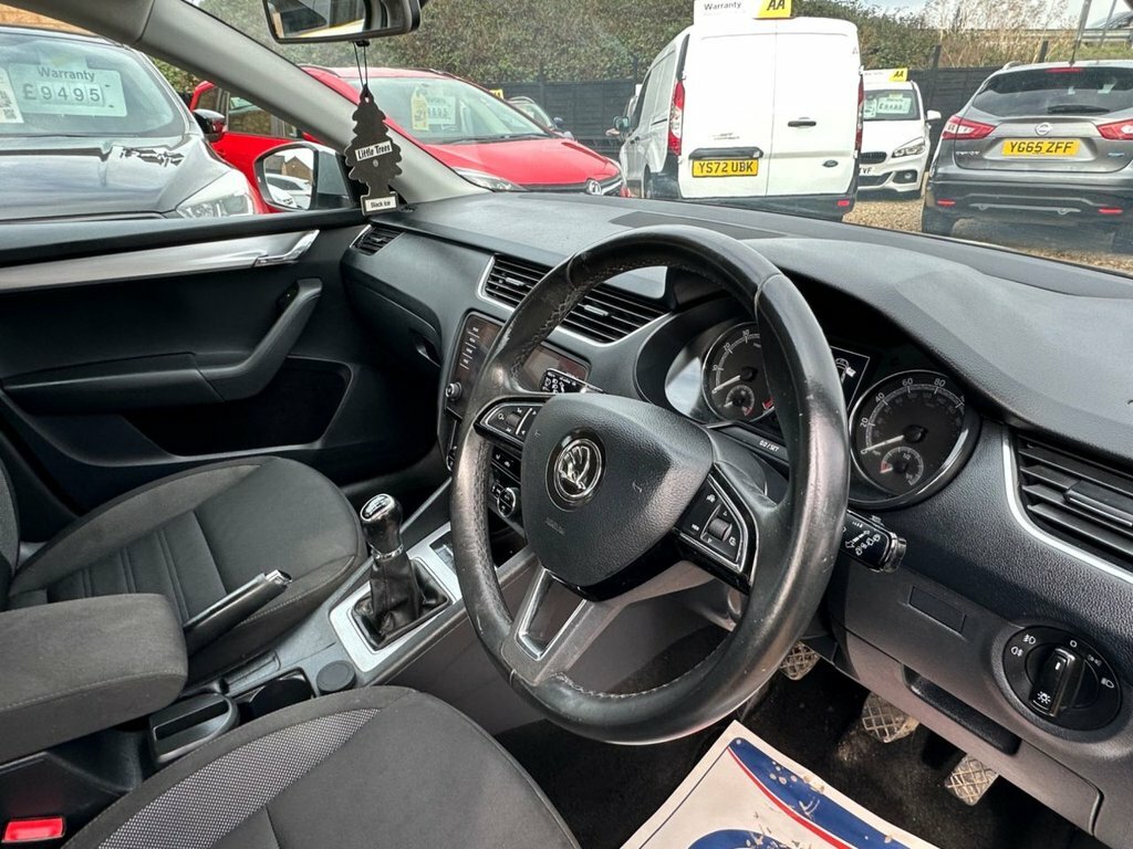 Skoda Octavia 1.6 Tdi Se Technology Blue #30