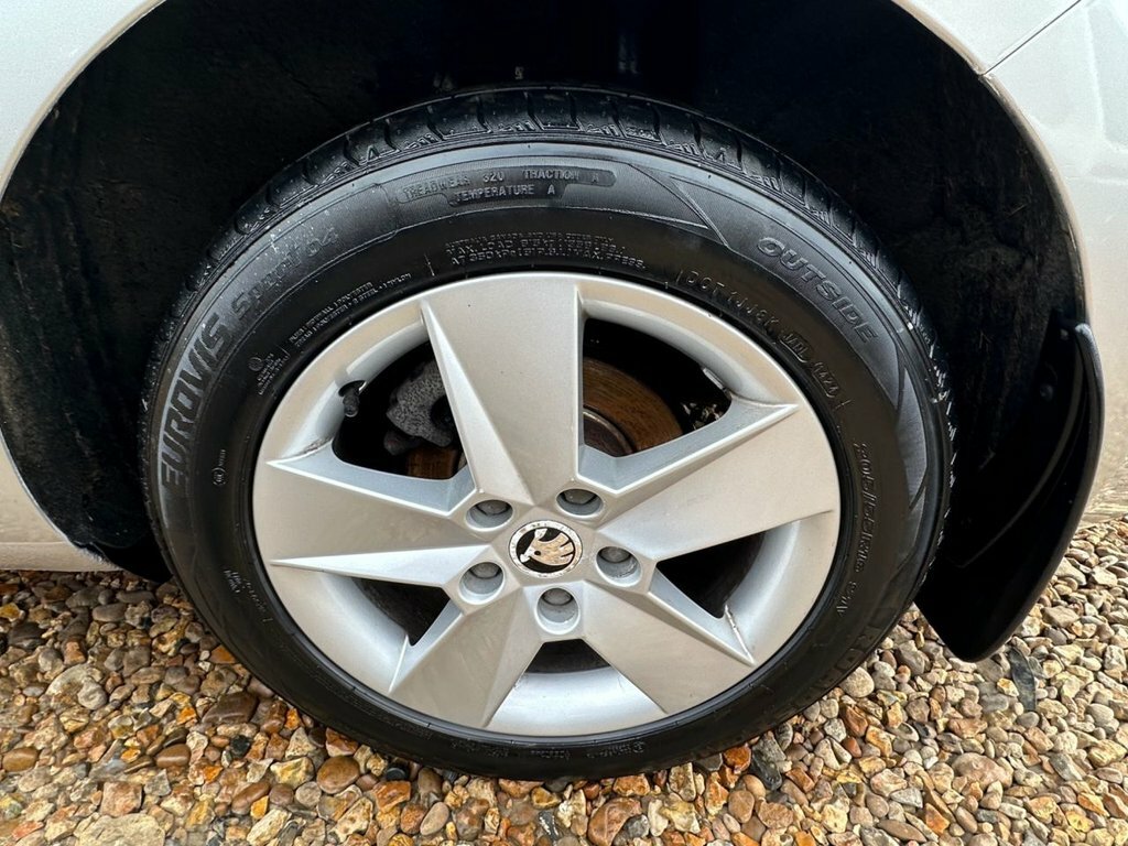 Skoda Octavia 1.6 Tdi Se Technology Blue #26