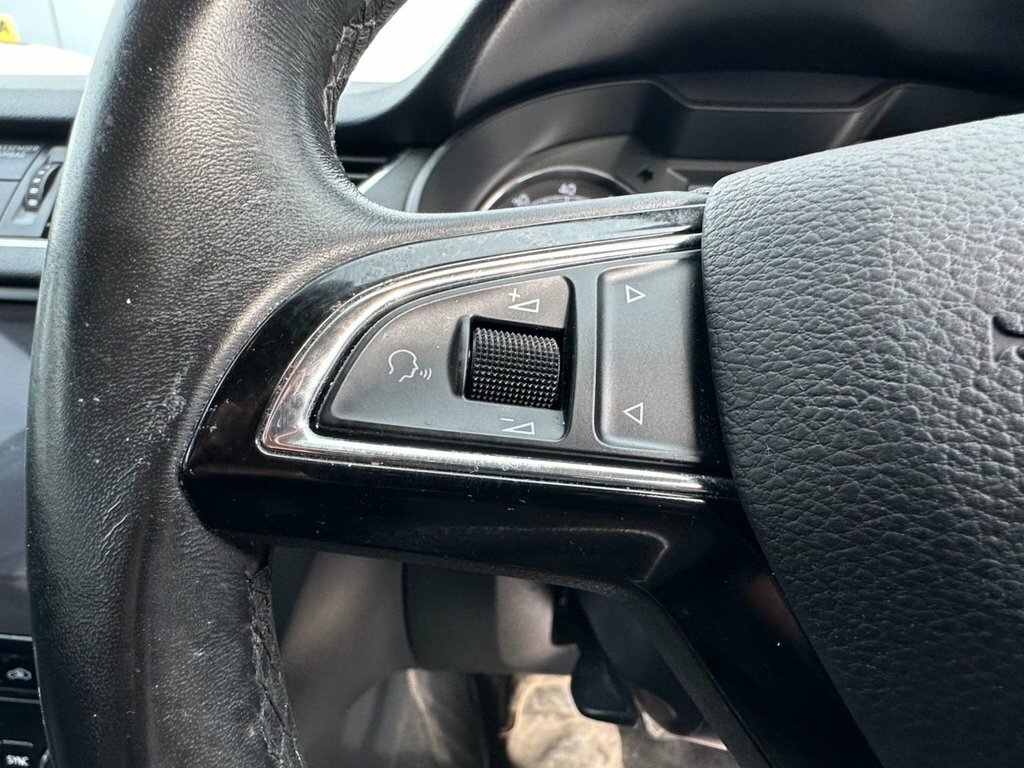 Skoda Octavia 1.6 Tdi Se Technology Blue #34