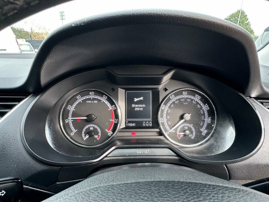Skoda Octavia 1.6 Tdi Se Technology Blue #35