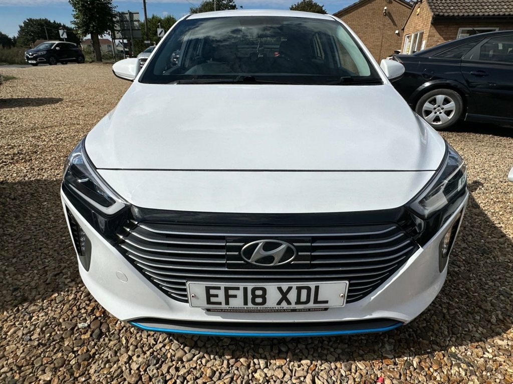 Hyundai Ioniq 1.6L Premium White #2