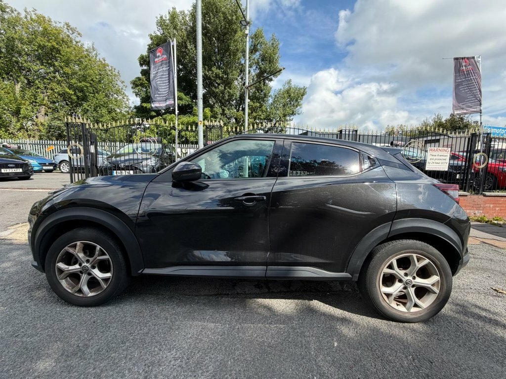 Nissan Juke 1L N-connecta Black #4