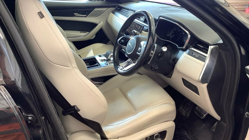 Jaguar F-Pace 2L R-dynamic Black Black #2