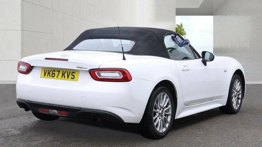 Fiat 124 Spider 1.4L Classica White #5