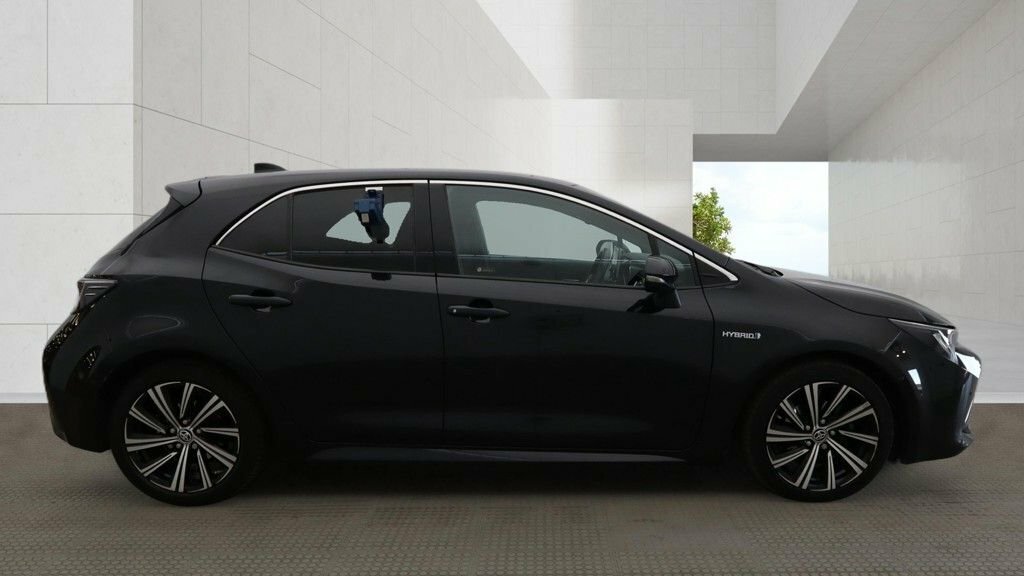 Toyota Corolla 1.8L Design Black #6